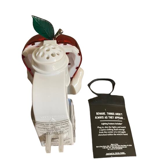 Bath & Body Works Evil Apple Skull Witch Hand Wallflower Plug-In Night Light Up - Picture 7 of 7